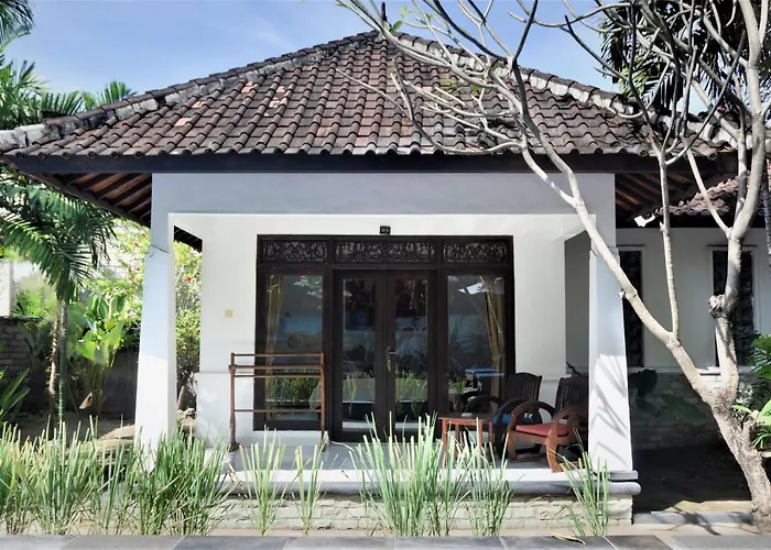Warna Beach Hotel