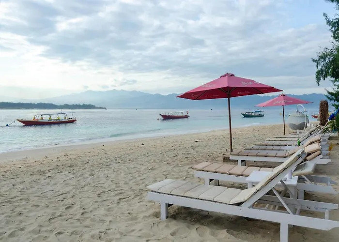 Warna Beach Hotel
